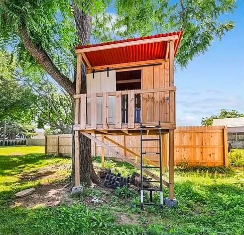 A backyard treehouse at a recent Lancaster County listing
